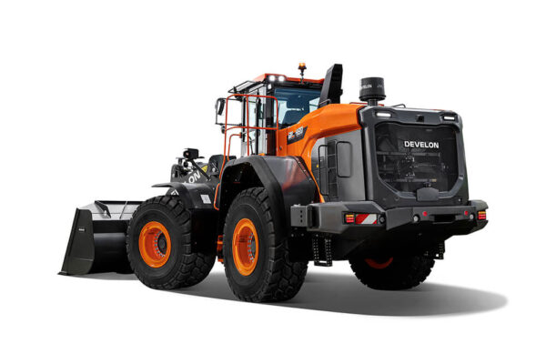 čelni nakladalnik develon dl480-7